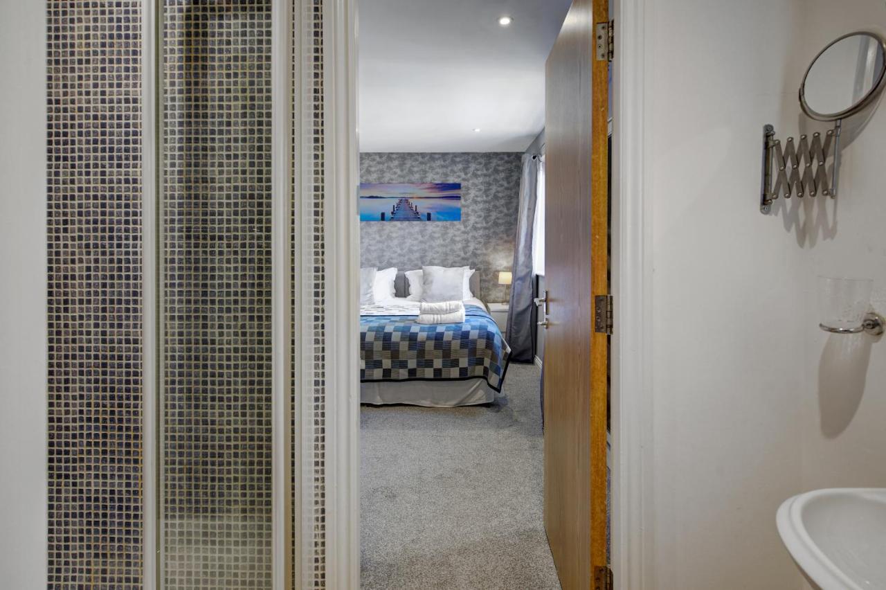 Sandy Lane Apartment สเกลเมอร์สเดล ภายนอก รูปภาพ