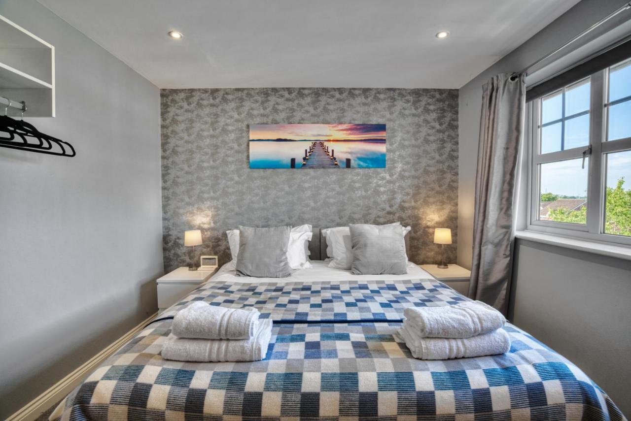 Sandy Lane Apartment สเกลเมอร์สเดล ภายนอก รูปภาพ